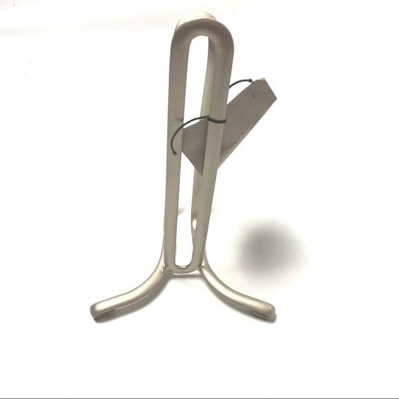 M Design Metal Organizer - Picture 4 of 6